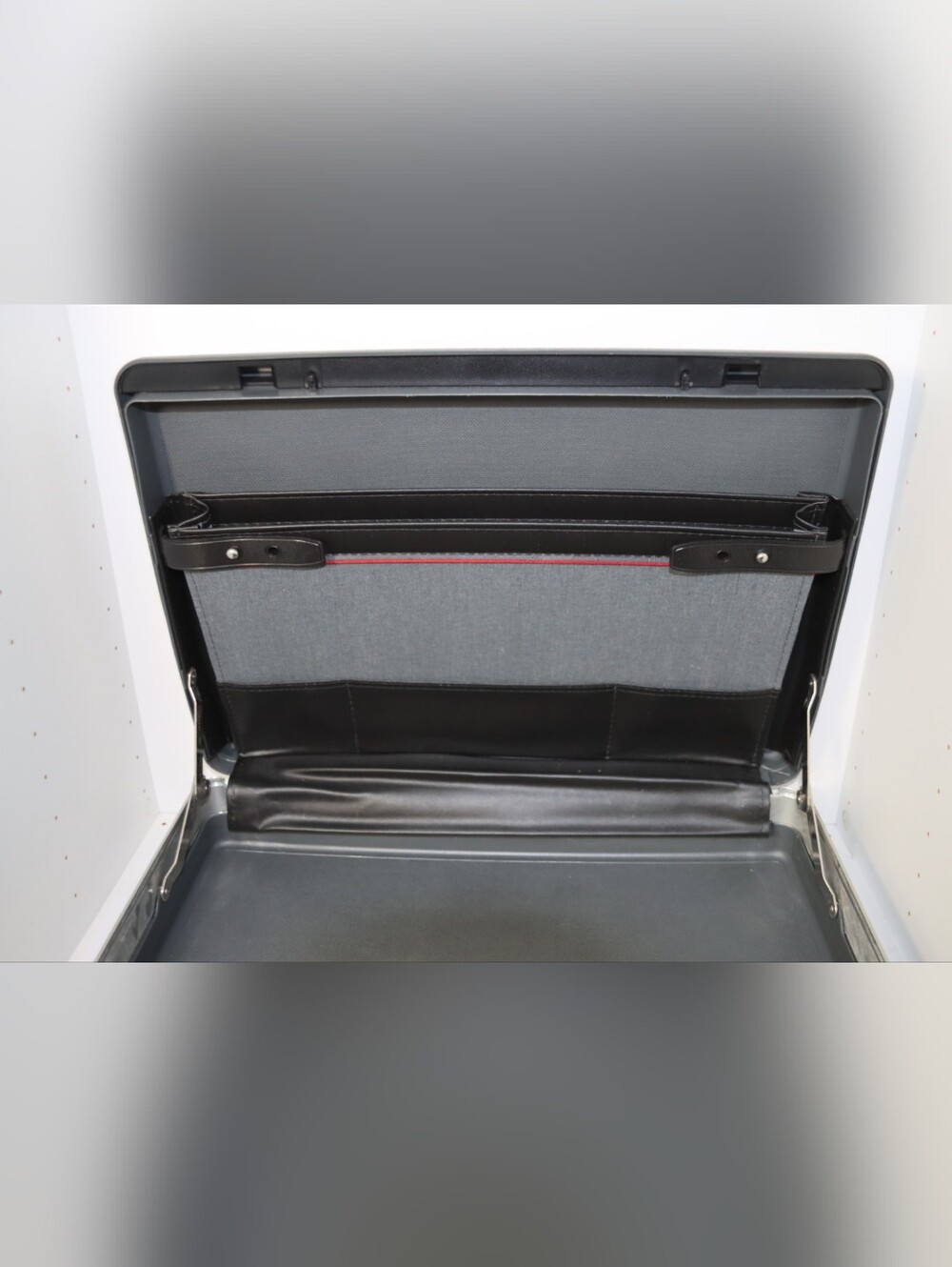 Samsonite Hard Shell Briefcase - Picture 5 of 8